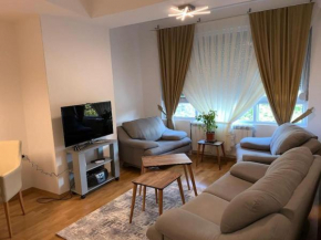 Brand New, Modern & Cozy apartment in Central area